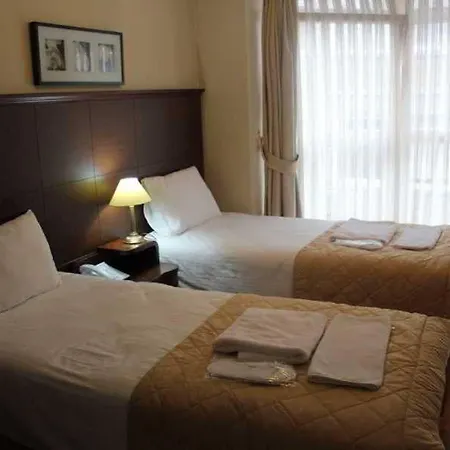 Hotell Mono 2*